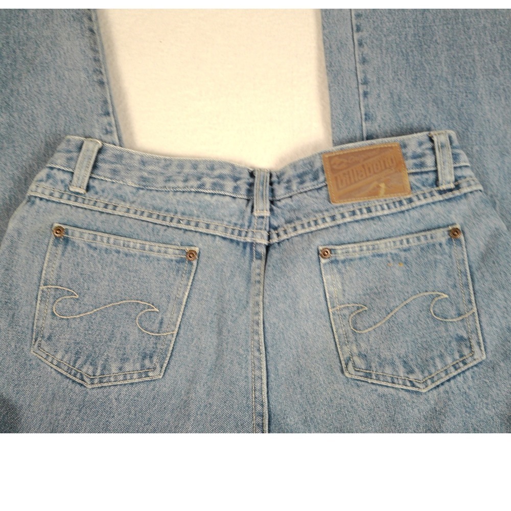 Billabong Original Women's Size 5 Light Wash Denim Flare Jeans RN 99064 - Picture 12 of 12